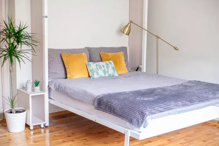 DIY-Murphy-Bed-Frame