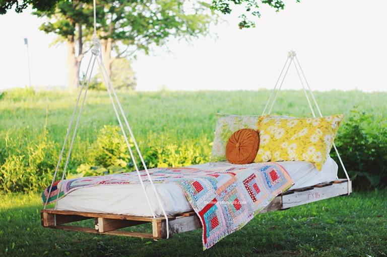 Diy pallet bed swing